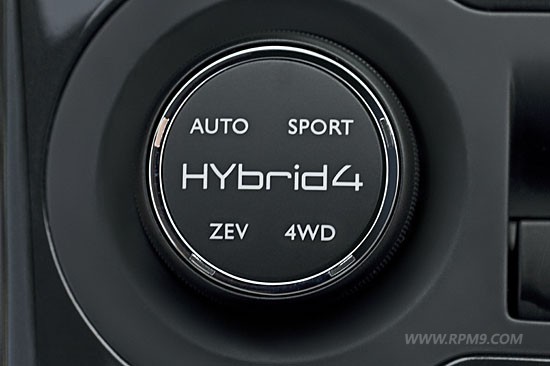 파리에서 공개될 푸조3008 HYbrid4