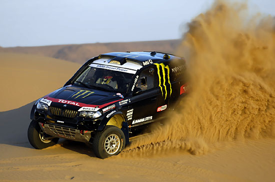 ▲ <font style="BACKGROUND-COLOR: #f4f4f4">Monster Energy X-raid팀, </font>2010년형 BMW X3CC