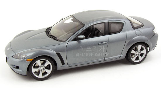 <a target="_blank" href="http://www.replicas.co.kr/src/products/products_detail.php?product_mst_id=AA759235GY">▲ [레프리카] 1/18 마쯔다 RX-8</a>