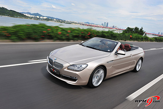 코너 돌 때 컴퍼스처럼 착! BMW 650i