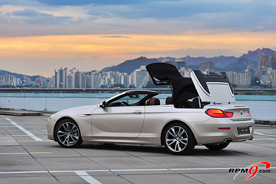 코너 돌 때 컴퍼스처럼 착! BMW 650i