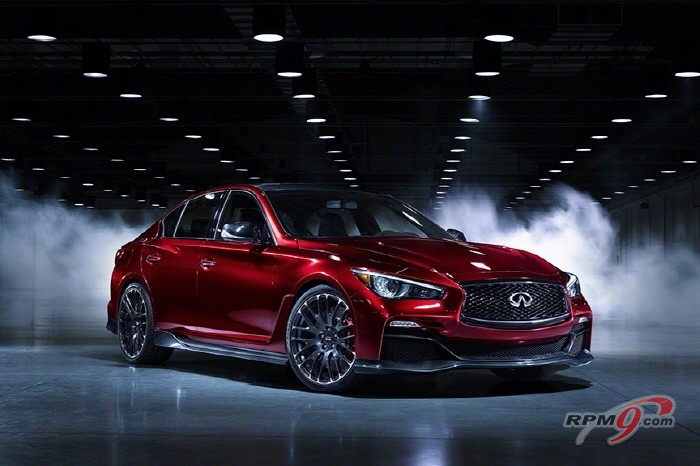 ▲ Q50 오 루즈(Q50 Eau Rouge)