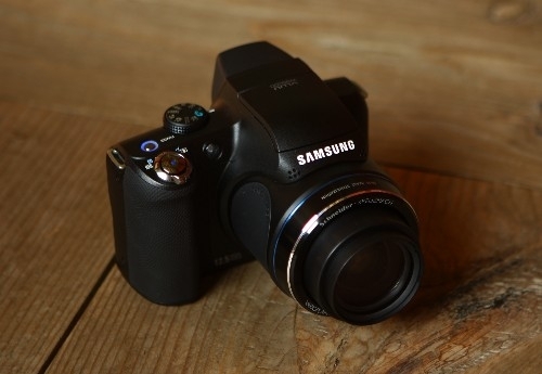 디카와 DSLR 장점만 취했다, 삼성 WB5000