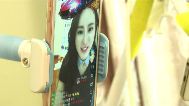 중국에서 실시간 동영상 스트리밍서비스가 인기를 얻고 있다