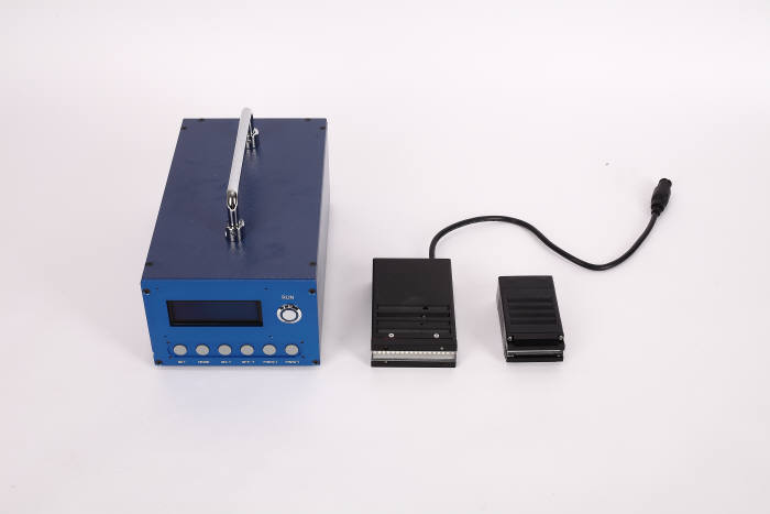 주은유브이텍과 글로벌식스가 공동개발한 3D 프린터용 UV LED. (사진 왼쪽부터) 컨트롤러, 90W급 경화기, 50W급 경화기.
