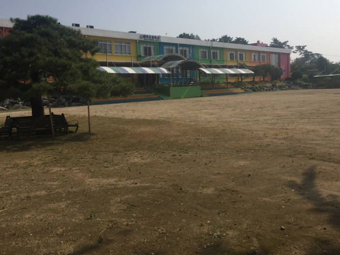 충남 예산군에 위치한 예덕초 전경