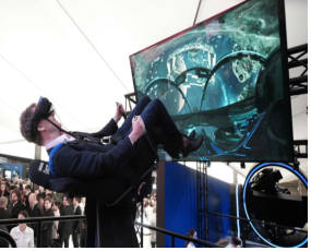 지난 3월 세계모바일학회서 선보인 삼성전자의 입체 영상 가상현실 4D 체험존(출처: 삼성디스플레이 블로그)