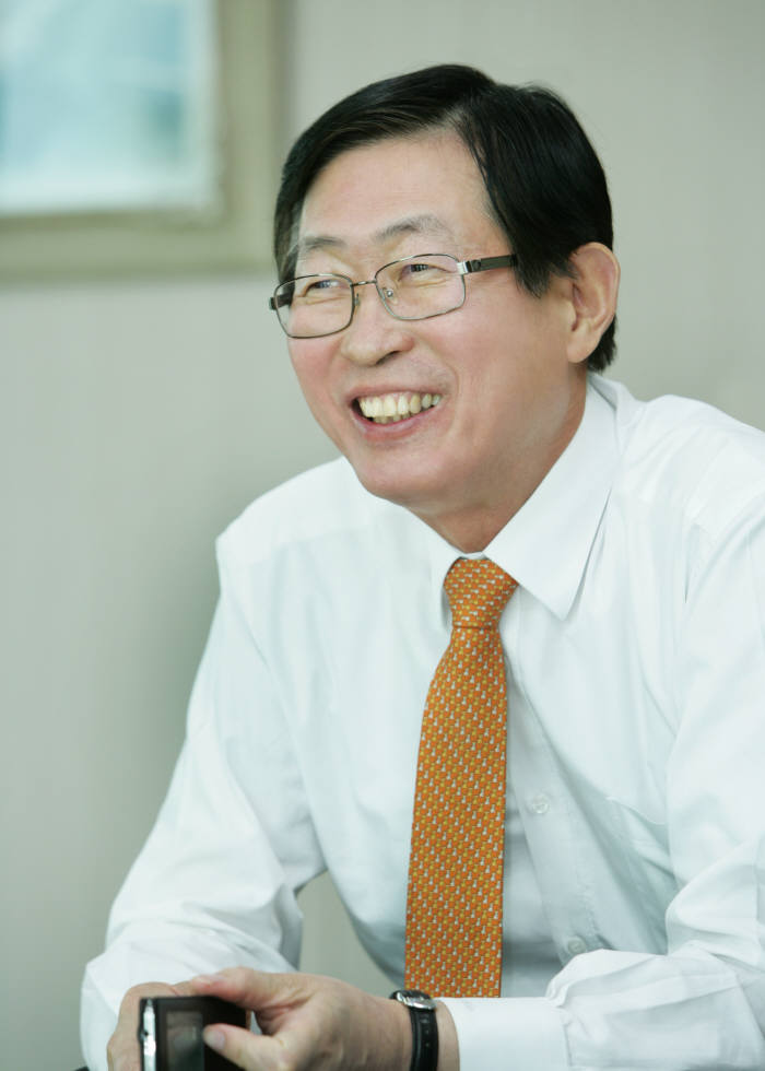 8일 퇴임하는 조환익 한전 사장 "정권 차원의 압력은 전혀 없었다"