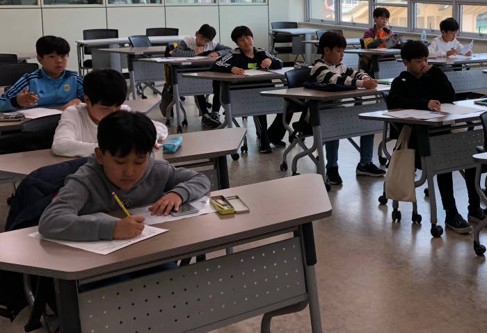 제4회 SW사고력 올림피아드 제주지역 응시 현장. 전자신문DB