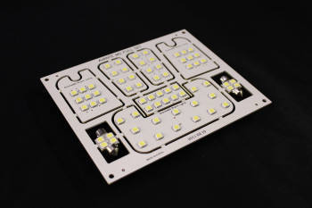 국내 기술력으로 만들어진 엘이디스트의 차량용 LED 실내등 `LED 룸 램프`