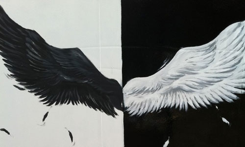 ‘악마’가 ‘영웅’에 밀릴 수 밖에 없는 이유는?