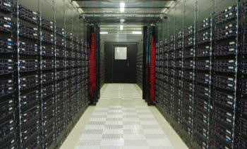 네이버 심장부 '데이터센터'…"속살 첫 공개"