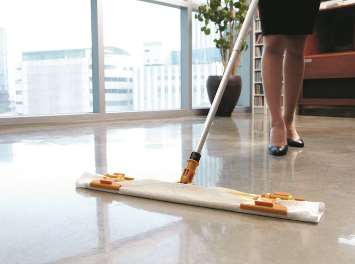 한국쓰리엠의 막대걸레 `3M 두들더스터`.