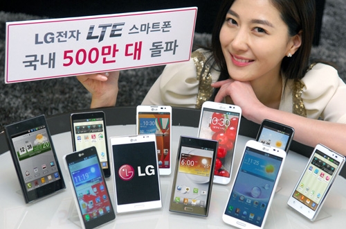 10초에 1대씩, LG LTE폰 국내서 500만대 팔려