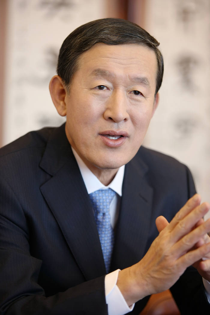 허창수 회장 `5년 후 사업 포트폴리오 준비` 주문