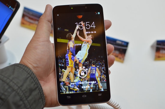 中 ZTE, NBA 콘텐츠 특화된 신제품 'Memo 5s' 발표