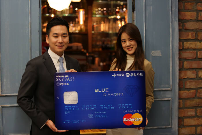 [스마트금융]우리카드, 카드상품 설계부터 `소통`을 담다