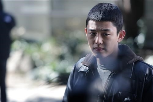 유아인 밀회 출연 확정 김희애 격정 로맨스