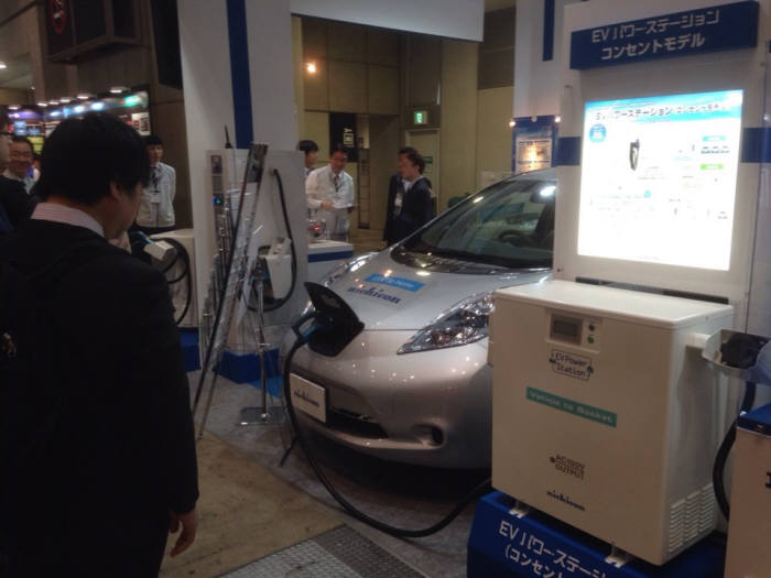 일본 니치콘이 `EV JAPAN 2014`에서 공개한 에너지저장장치(ESS)용 전기차 충전기.