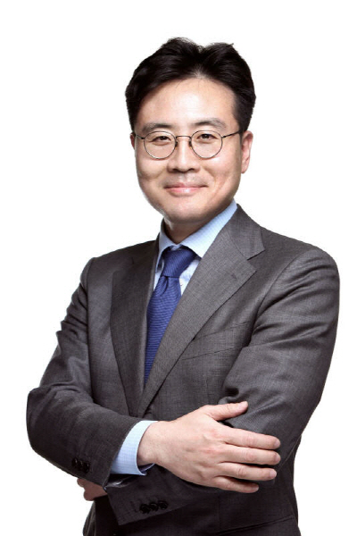 `김동현 호` 코웨이, "올해 두마리 토끼 잡겠다"