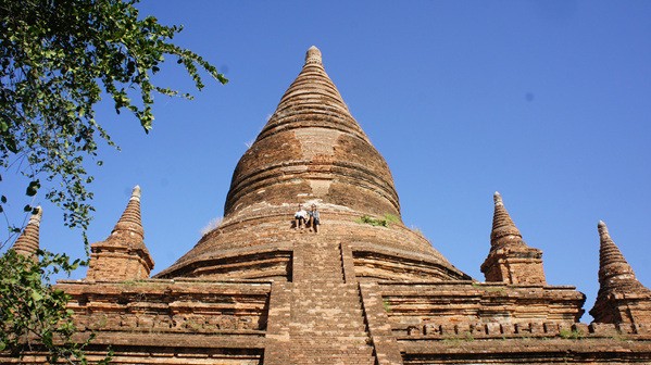 Mahazedi Pagoda