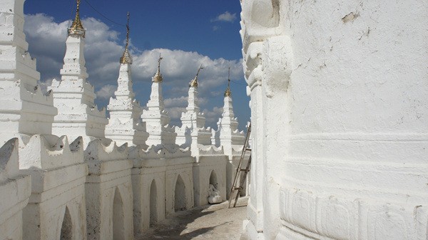 신쀼미(Hsinbyume)사원