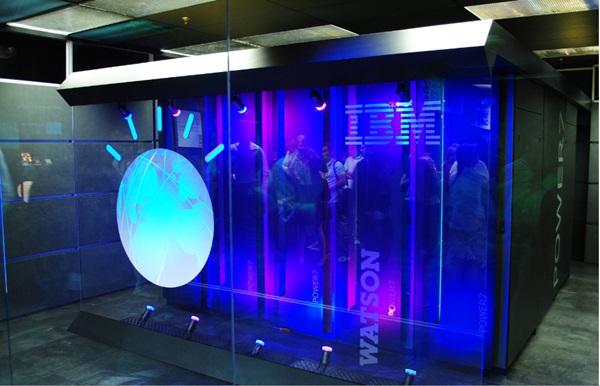 IBM,구글,페이스북,MS 등 수많은 글로벌 IT기업들이 딥러닝으로 불리는 인공지능 사용방식을  통해 더 나은 서비스방식을 찾고 있다. 사진은 IBM의 슈퍼컴퓨터 왓슨. 사진=위키피디아 