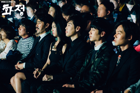 화정은 김상호, 최정규 연출, 김이영 작가의 합작으로 차승원, 이연희, 서강준 등 최근 인기를 얻고 있는 스타들을 대거 캐스팅해 화제를 모아왔다.
 출처: 화정 공식 홈페이지