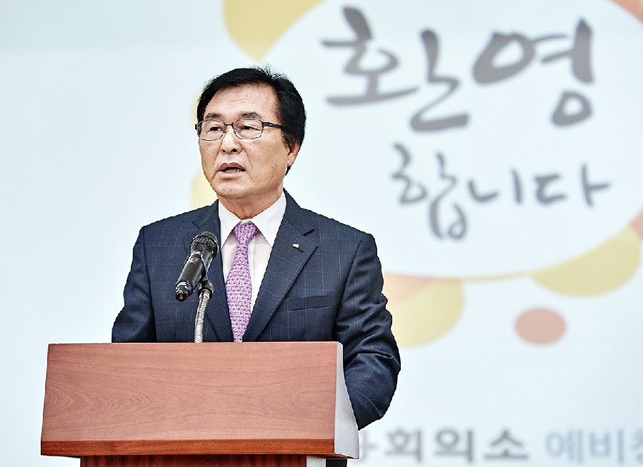 ▲사진설명 : 조천용 부천상공회의소 회장이 부천예비창업지원센터 개소식에서 인사말을 전하고 있다. 