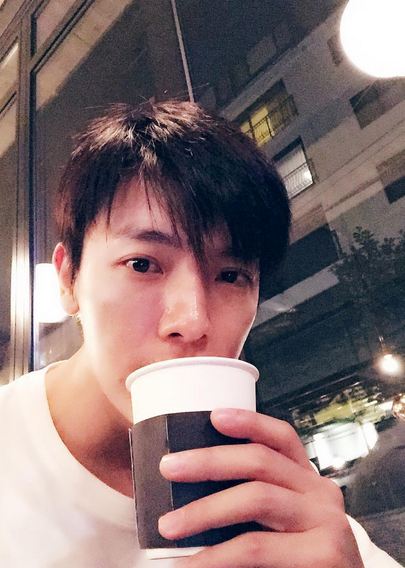 동해
 출처:/동해 SNS