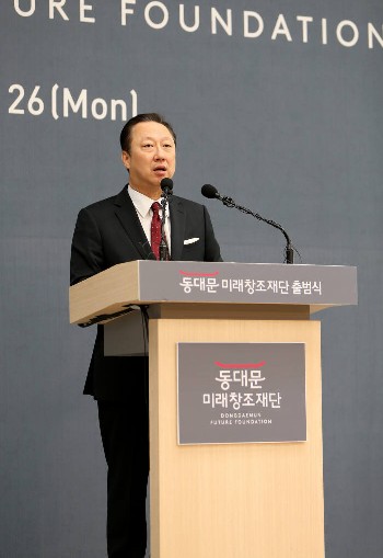 [이슈분석]두산, 동대문 두타 연계해 `지역 상생 면세점`