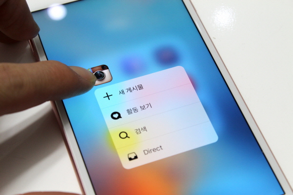 인스타그램 등 서드파티에서도 3D 터치 활용 앱들이 늘어나고 있다. 