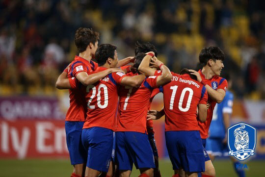 한국 우즈베키스탄
 출처:/ 대한축구협회 제공