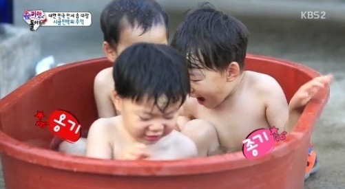 겨울철 아이 목욕법
 출처:/ KBS2 '슈퍼맨이 돌아왔다' 캡처