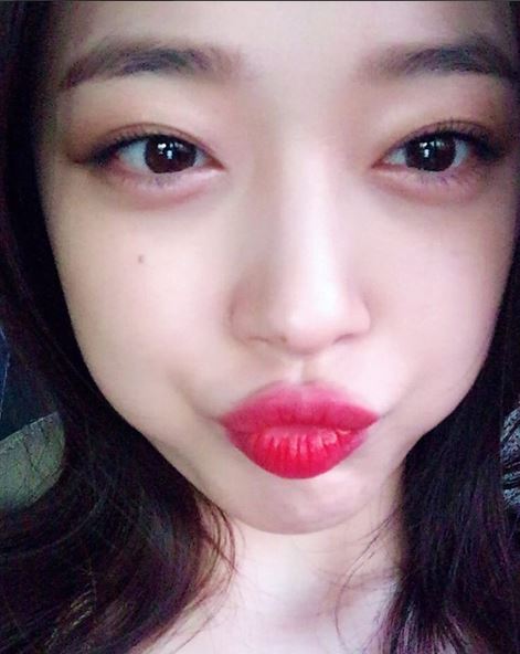 설리 인스타그램
 출처:/설리 SNS