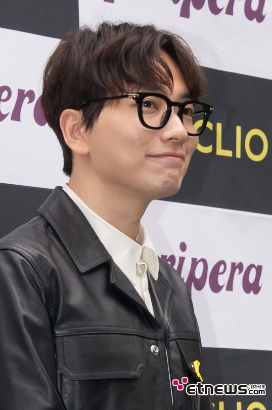 [포토] 이동휘, '뿔테안경 미남'