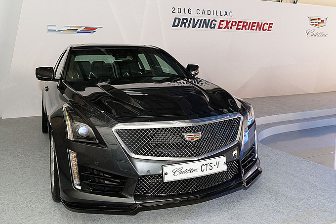 캐딜락 CTS-V