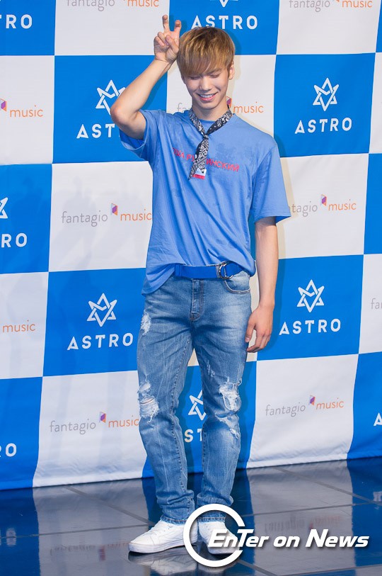 [ON포토] 아스트로 라키, '종현과 닮은 꼴'