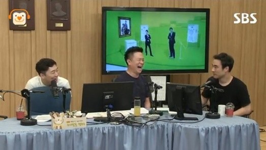 출처:/ SBS 파워 FM '두시탈출 컬투쇼' 보이는 라디오 캡처