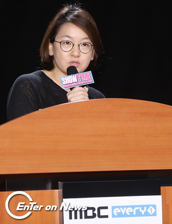 [ON포토] 인사말하는 윤미진 PD
