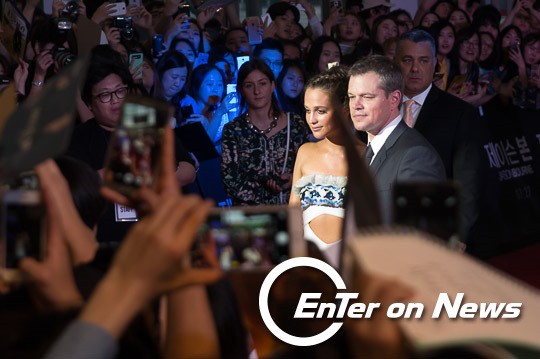 [ON포토] 맷 데이먼-알리시아 비칸데르, '영등포에 뜬 할리우드 별'