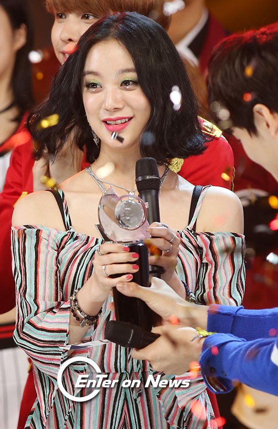 [ON포토] 원더걸스 혜림, ‘1위 믿기지 않아요~’