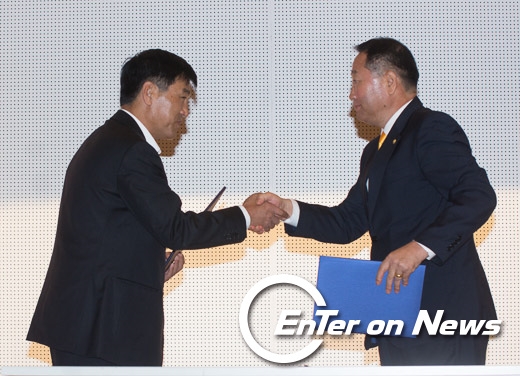 [ON포토] 조계륭-이윤희, '한중 자전거산업 엄무협약식'