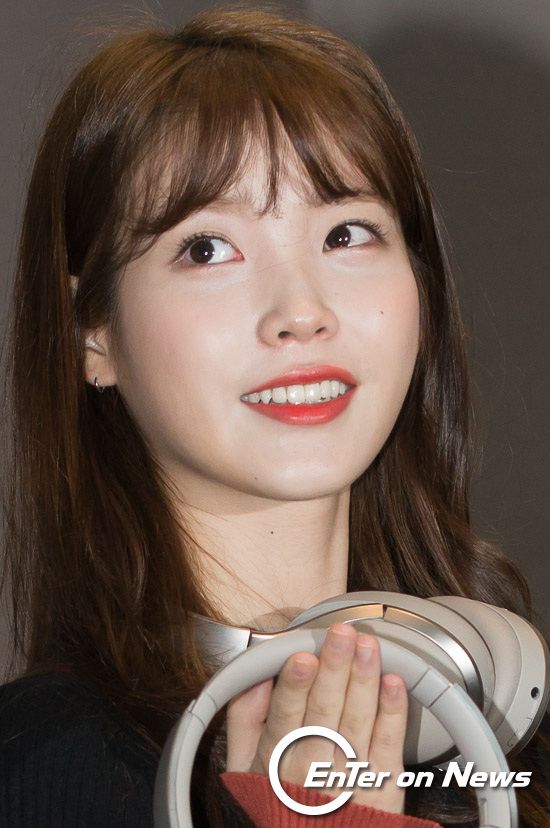 [ON포토] 아이유, '키스를 부르는 앵두입술'