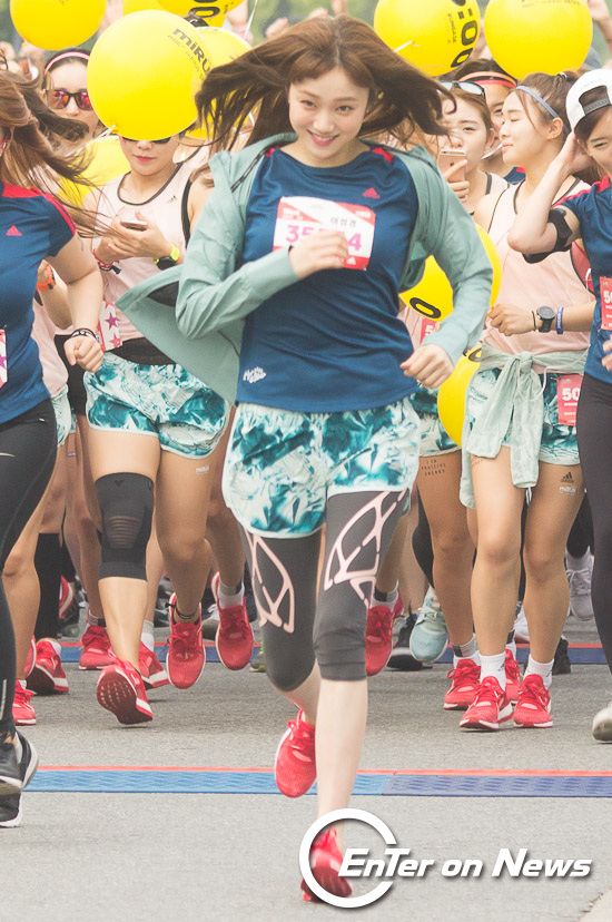 [ON포토] 이성경, '머리결 휘날리며 전력질주'