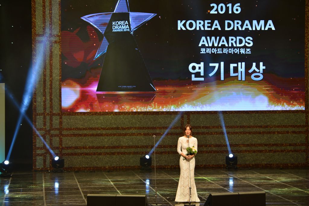 '2016코리아드라마어워즈', 총 18개 부문 주인공 선발 '국내외 팬들 대거 운집'