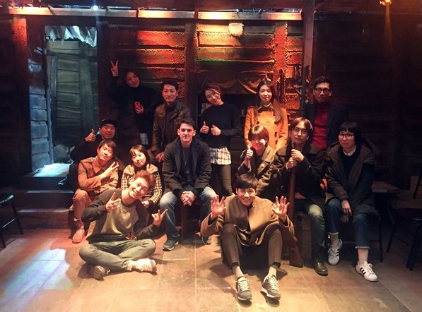 연극 ‘벙커 트릴로지’, 원작자 극찬 받으며 막 올렸다