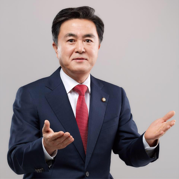 출처:/ 김태흠 페이스북