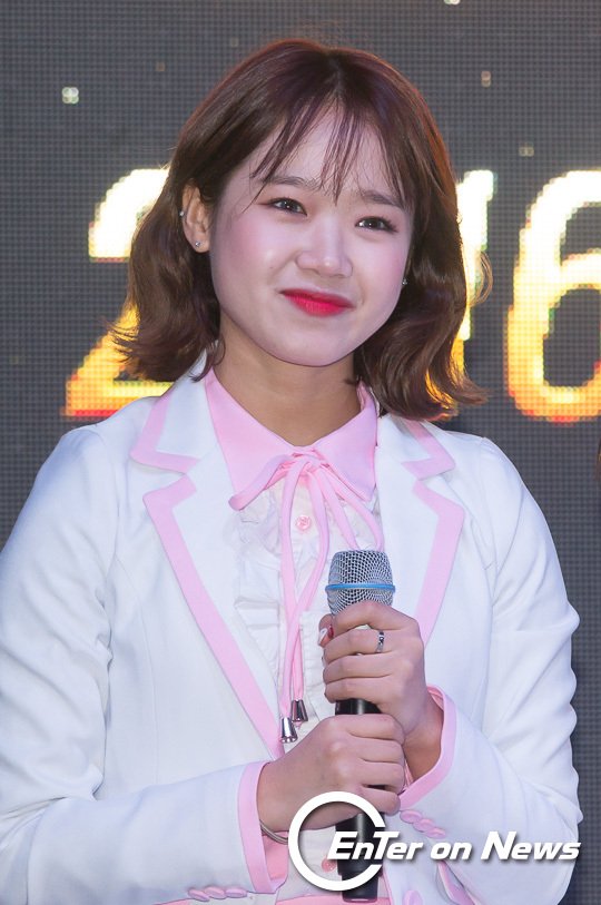 [ON포토] 아이오아이 최유정, '귀여움 터지는 강아지 미소'