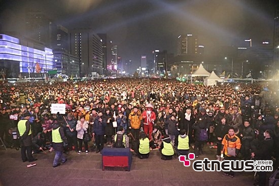 [포토] 송박영신 촛불집회, 광화문 광장에 모인 100만 시민 